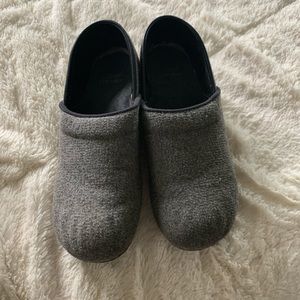 Gray Felt Professional Danskos size 42